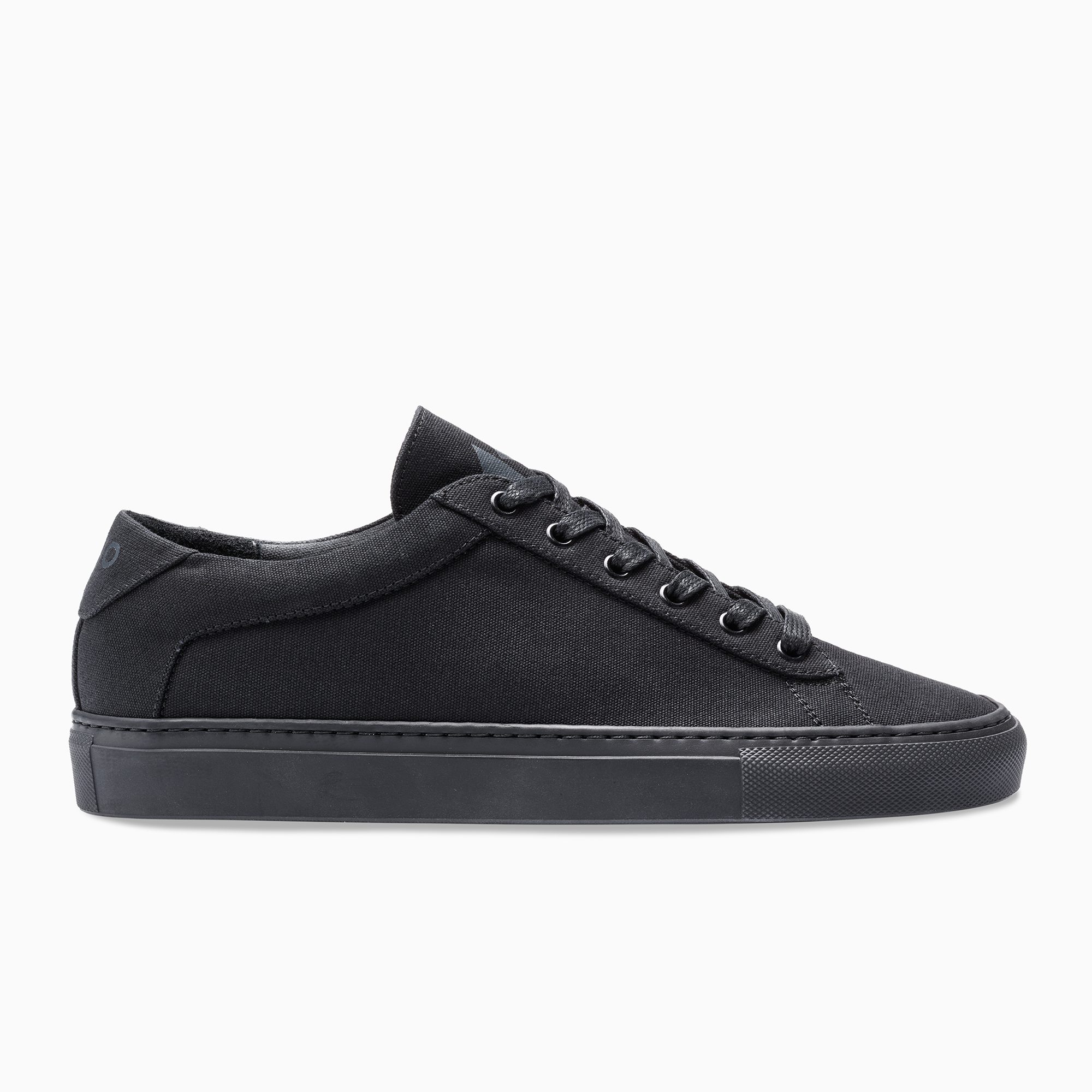 KOIO Capri Black Canvas   Black (CACB)