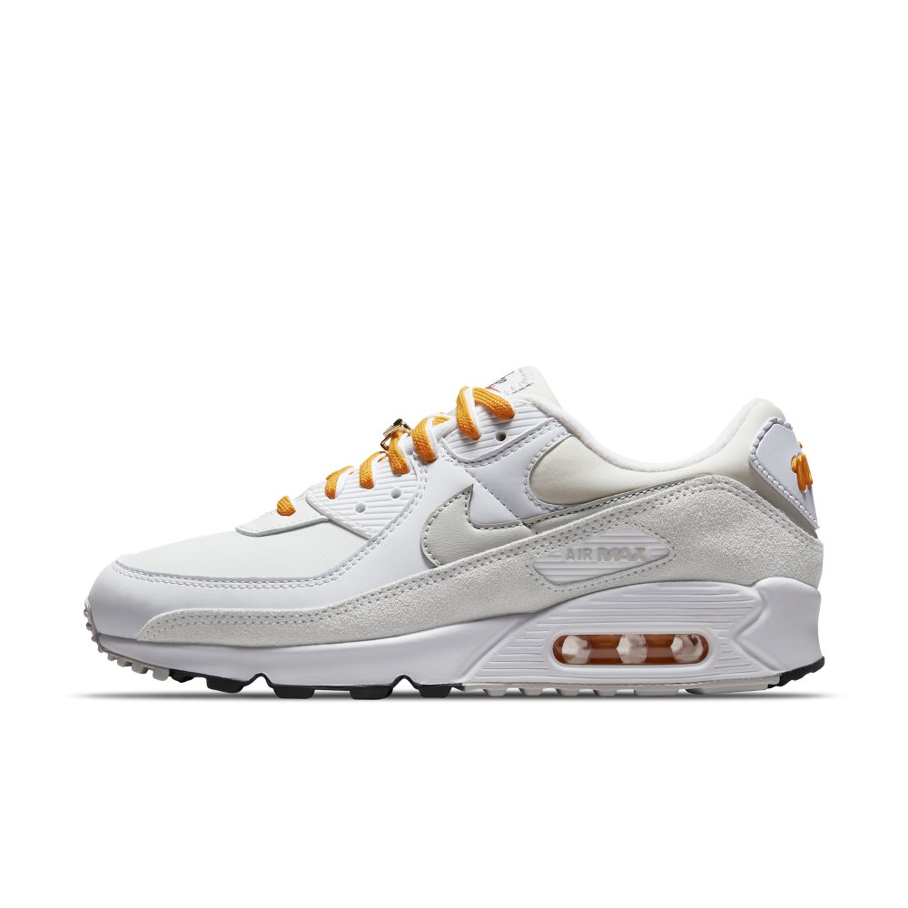 Nike Wmns Air Max 90 SE  White / Light Bone – University Gold – Sail (DA8709 100)