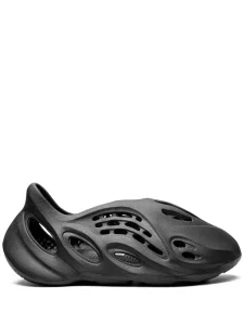 Yeezy Foam Runner Onyx (HP8739)