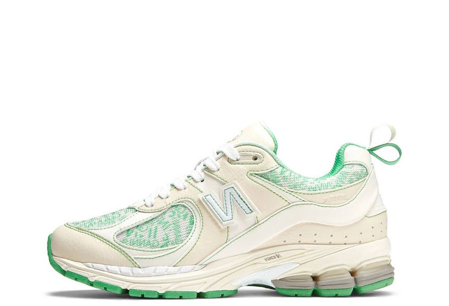 New Balance  x GANNI 2002R Cream (M2002RGC)