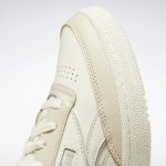 reebok-revenge GW3821