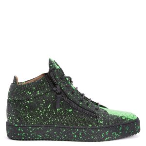 Giuseppe Zanotti Sneakers semi-montantes, confectionnées en cuir noir et vert fluo imprimé python avec lacets en coton noir, dotées d’un détail signature » en métal noir sur la languette et de fermetures à glissière assorties sur les côtés de la tige. la semelle en caoutc (RU20001003)