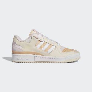 adidas Forum Exhibit Low Schuh Ecru Tint / Cloud White / Halo Amber (GW6346)