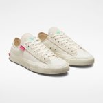 converse-sneaker A02835C