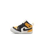 nike-sneaker AT3745-711