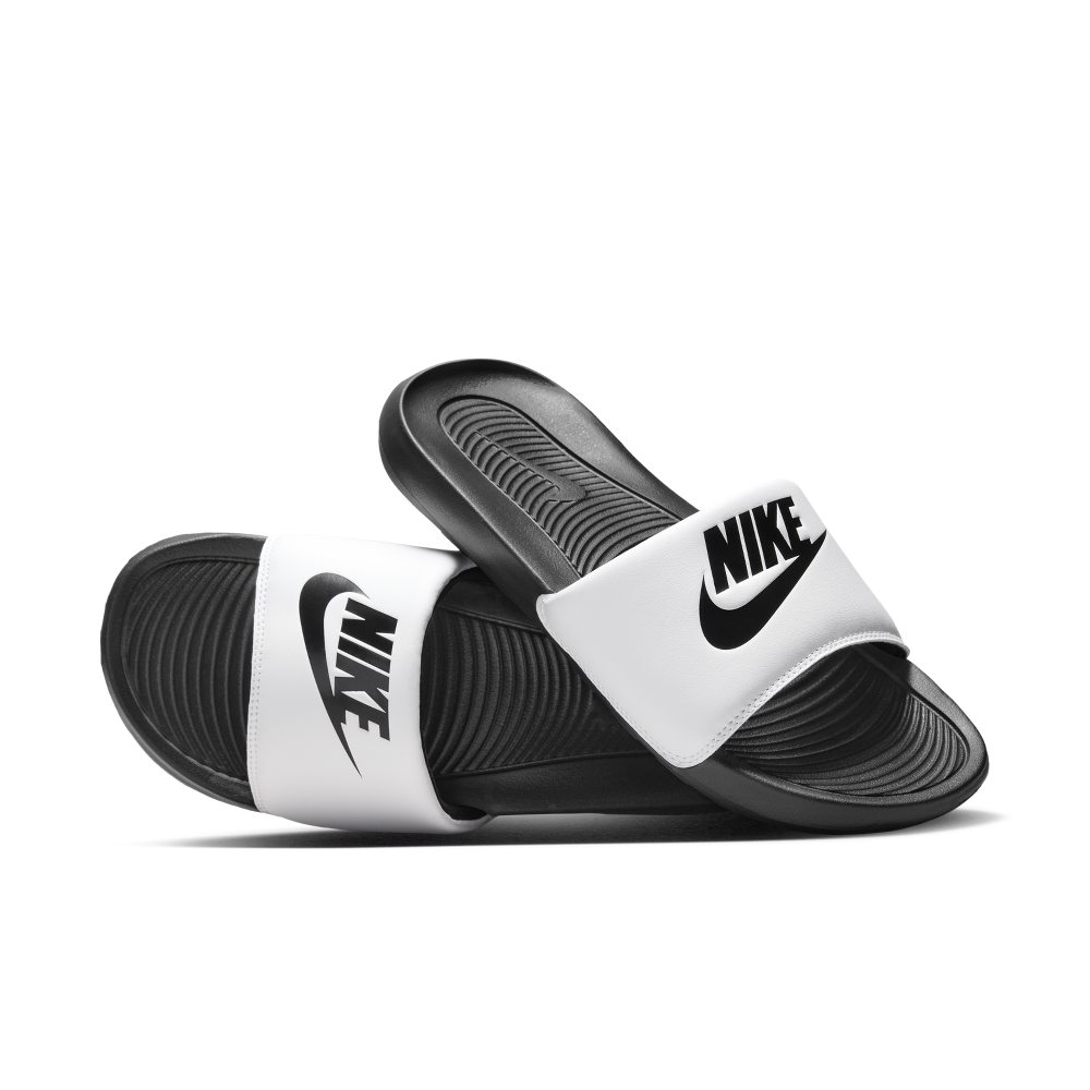Nike Victori One Schwarz (CN9675-005)