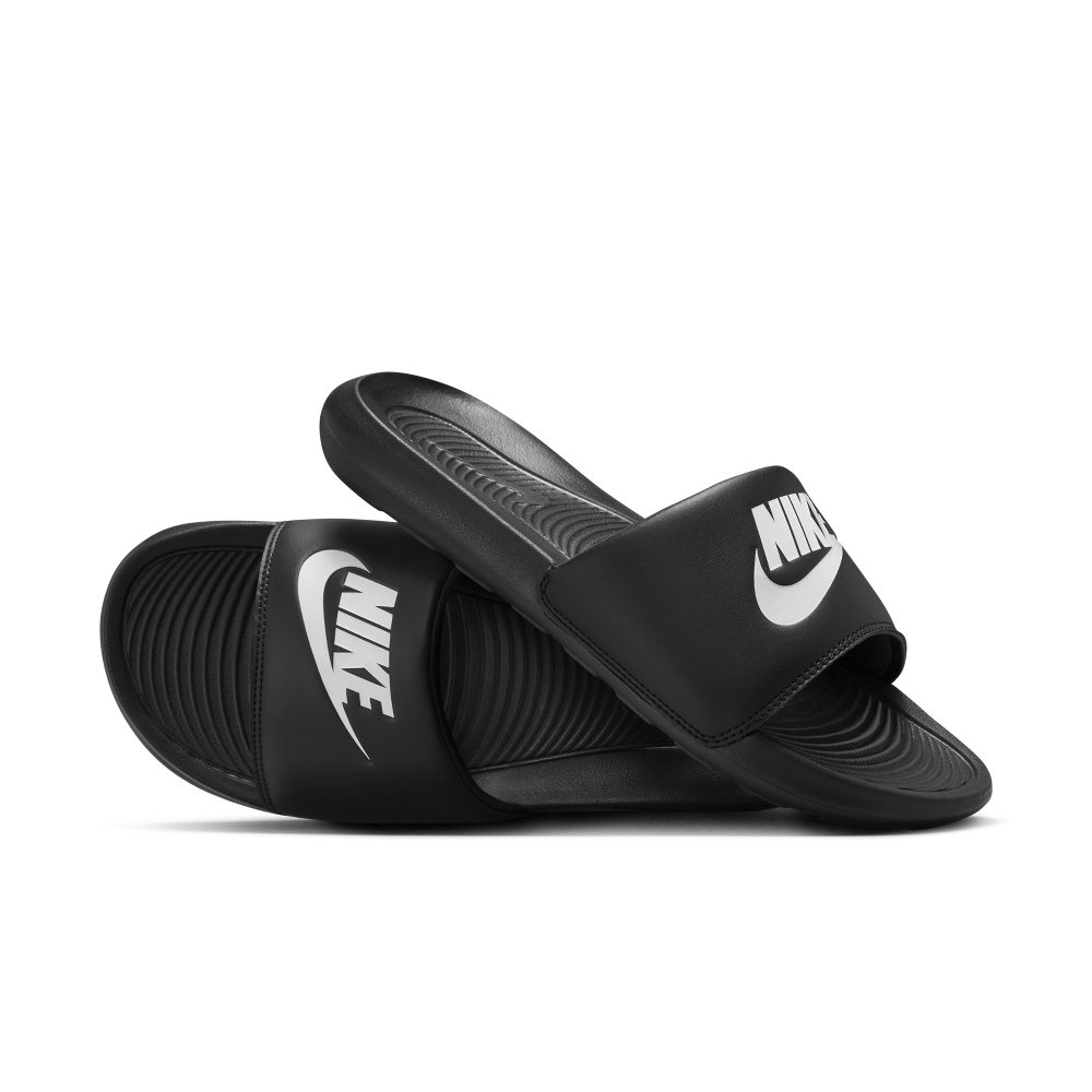 Nike Victori One Schwarz (CN9675-002)