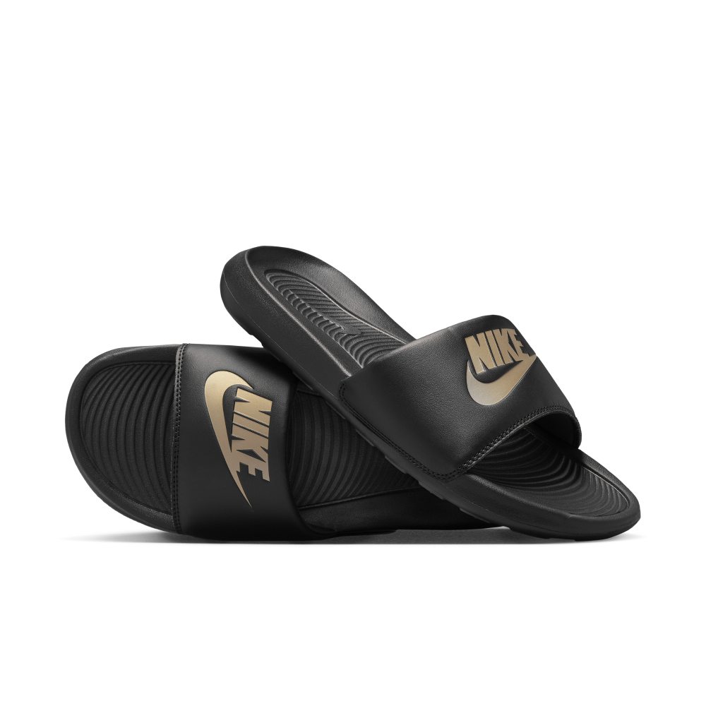 Nike Victori One Schwarz (CN9675-006)