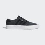 adidas Seeley XT Schuh Carbon / Core Black / Cloud White (GX2075)