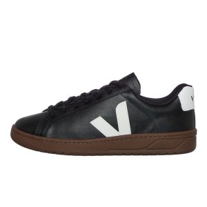 Veja Urca Black / White (UC0703507B)