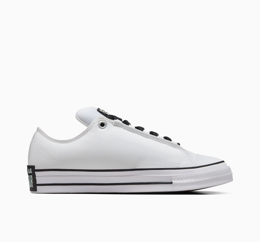 converse-sneaker A14722C