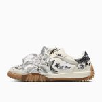 converse-sneaker A18973C