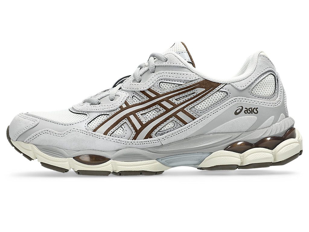 Asics Gel-NYC in Creme mit betongrauen Akzenten