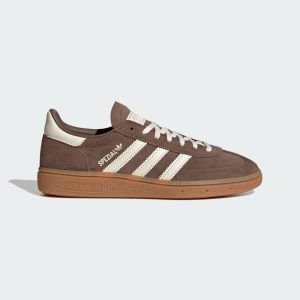adidas Handball Spezial “Earth Strata”: braunes Wildleder, das die ganze Stadt trägt