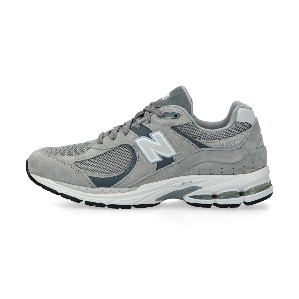 New Balance 2002R in hellem Grau