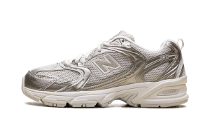 New Balance 530 “Gold Metallic Linen”: Goldrausch auf dem Gehweg